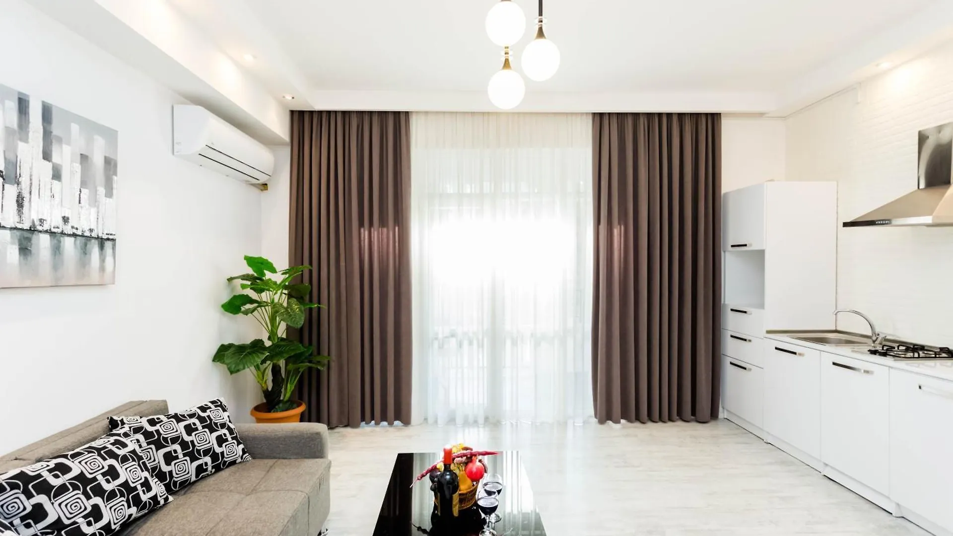 Luxury Landing In The City Center Tbilisi