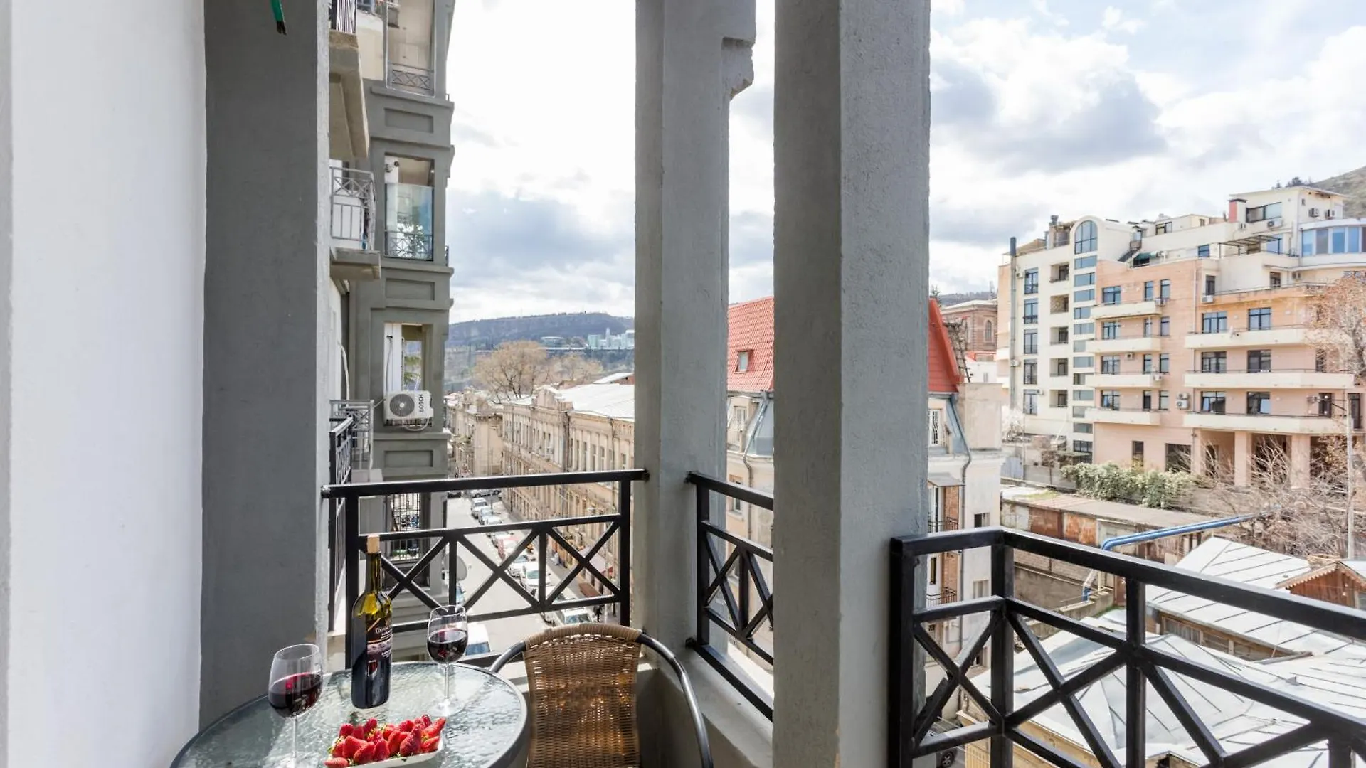 Apartment Luxury Landing In The City Center Tbilisi Georgia