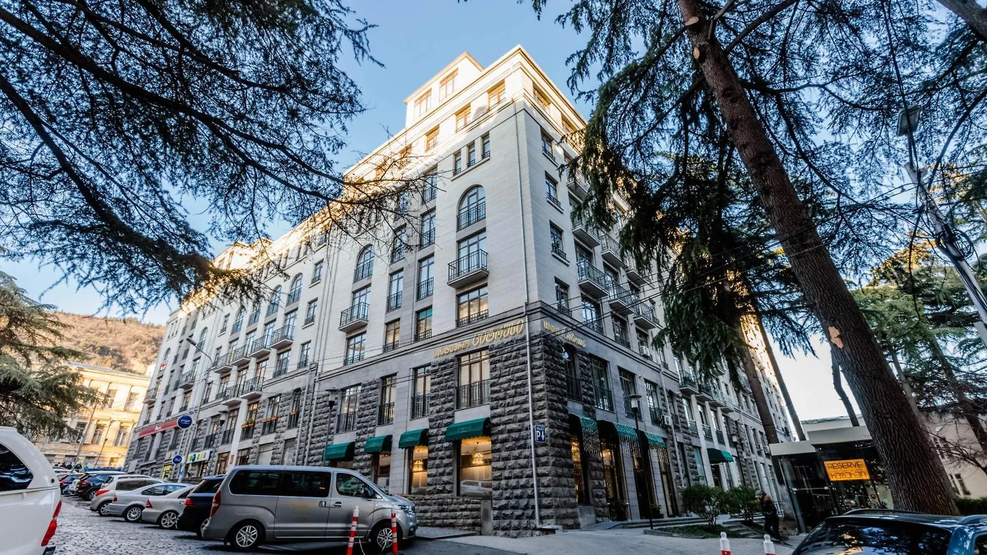 Apartment Luxury Landing In The City Center Tbilisi
